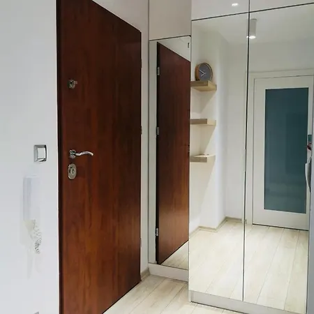 Apartment Apartament Przy Parku Zdrojowym *